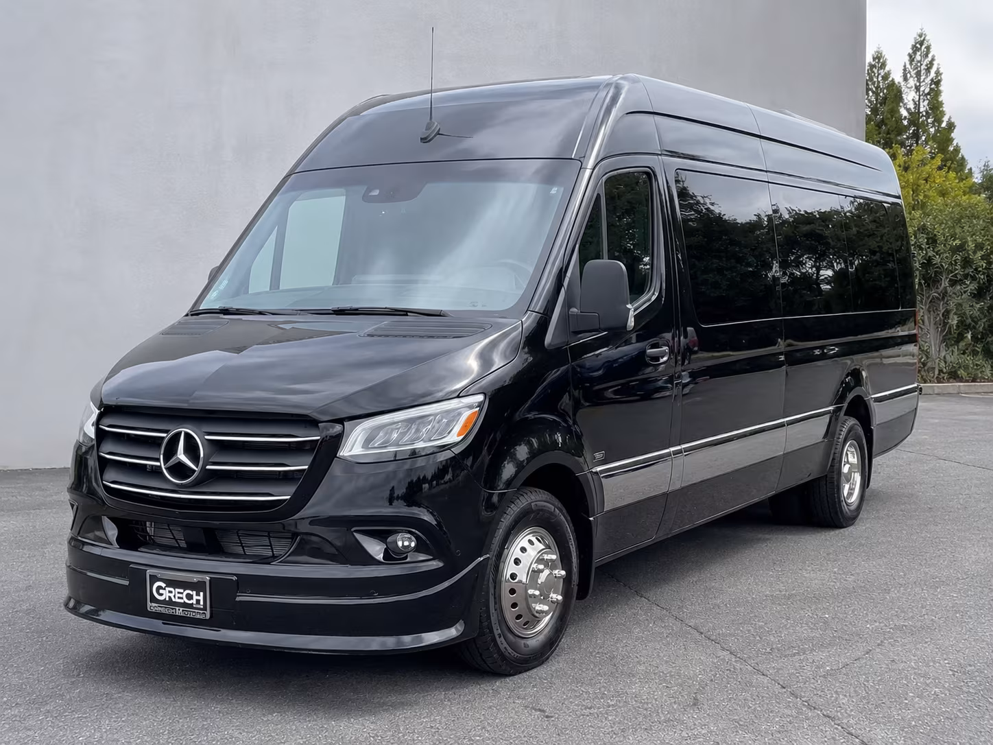boston 10 passenger sprinter van